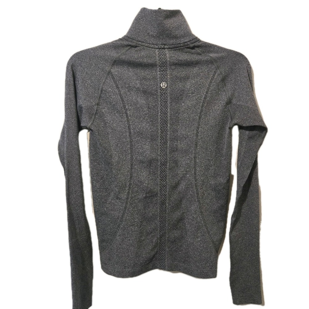 Lululemon Swiftly Tech Half Zip Pullover Heather Gray Thumb Holes Size 2 - Picture 8 of 8